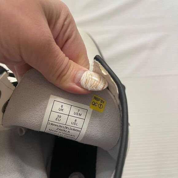 Doc Martens Zavala White Leather Lace Up Combat Boots Women’s Size 8 Men’s Sz 7 - Picture 5 of 9